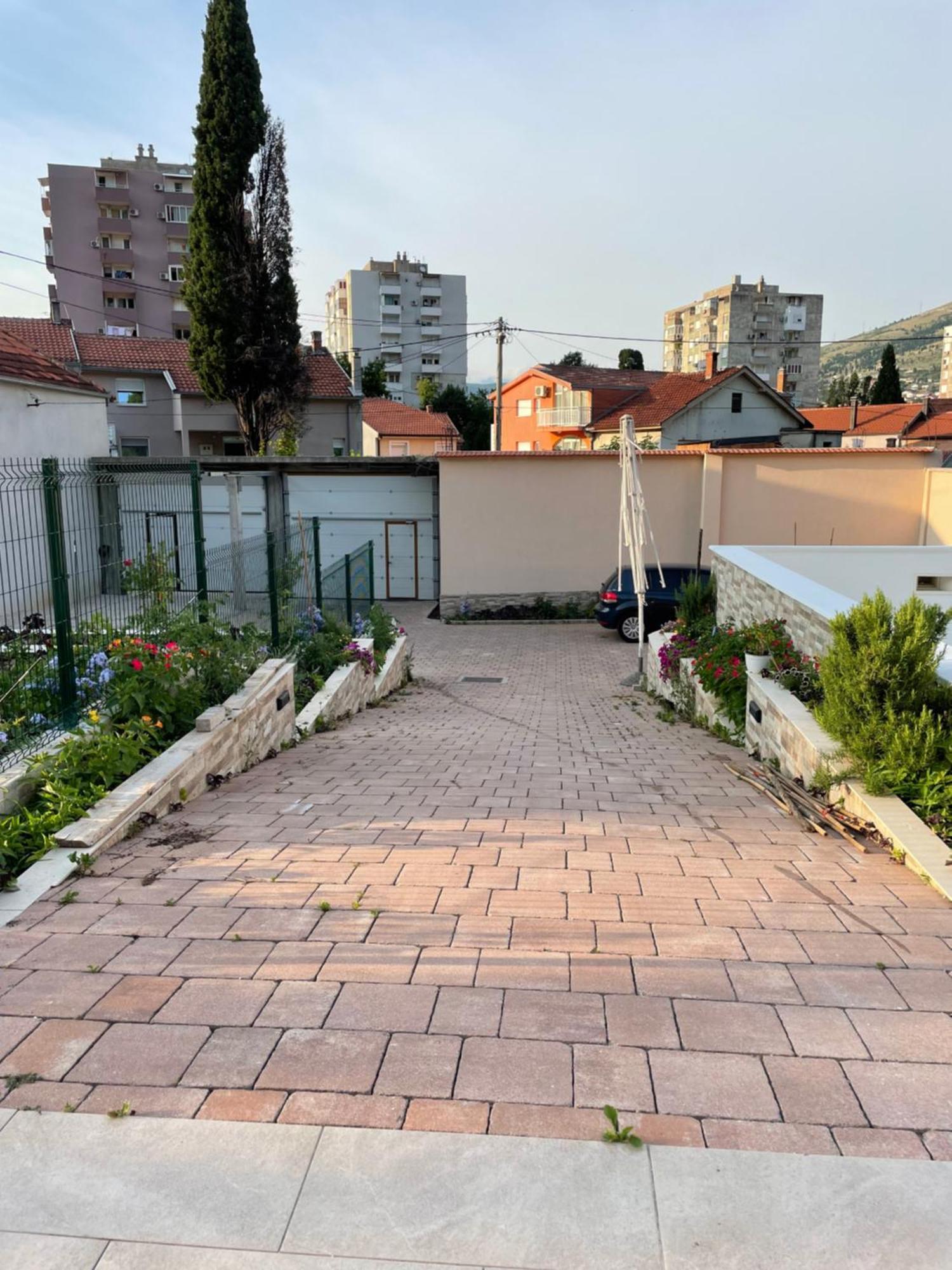 Apartments Enigma - With Private Parking Мостар Екстер'єр фото