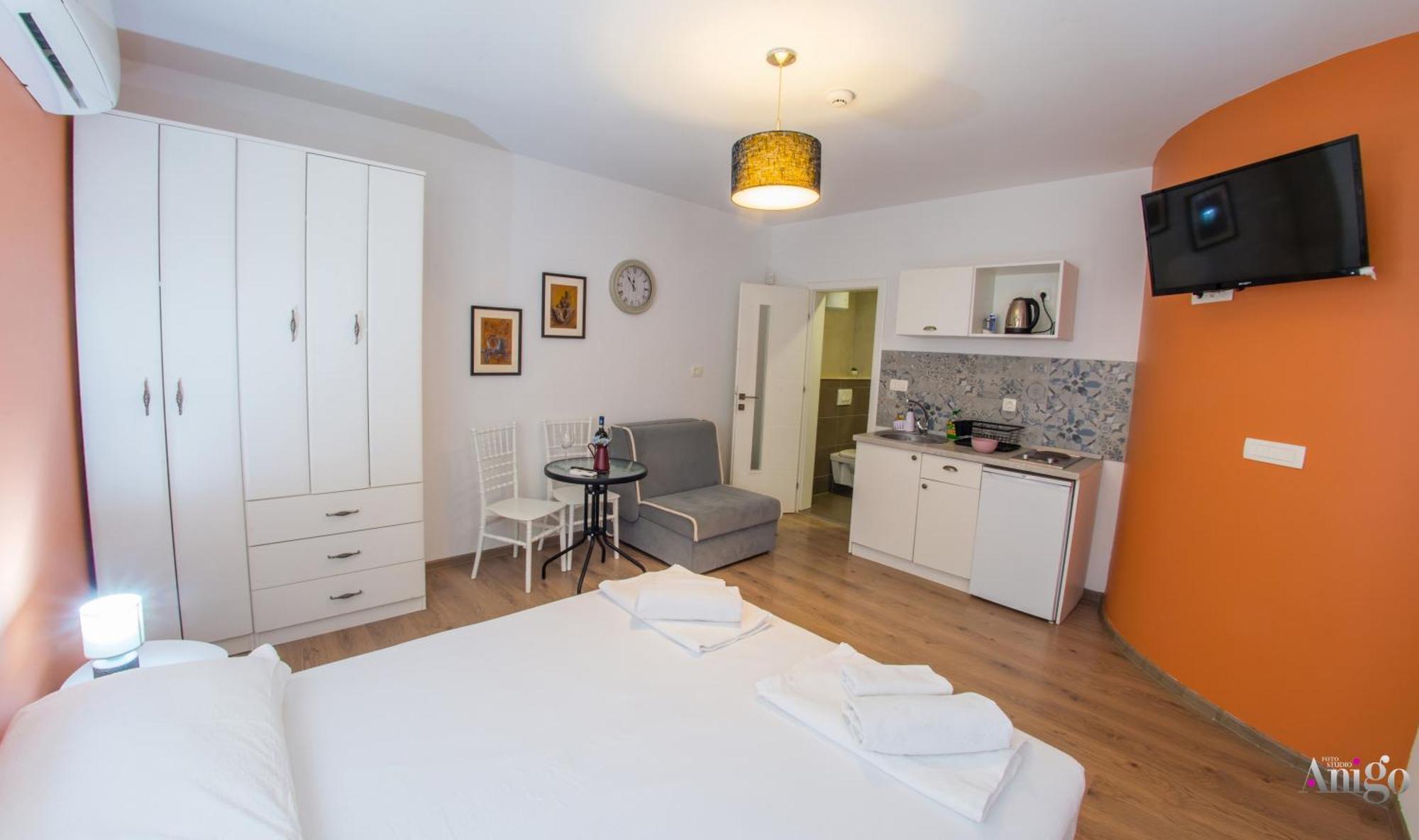 Apartments Enigma - With Private Parking Мостар Екстер'єр фото